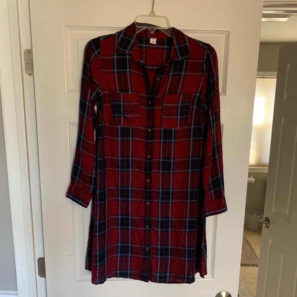 New without tags button down collared dress